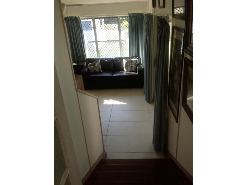 49 Waterview Avenue, Wynnum QLD 4178