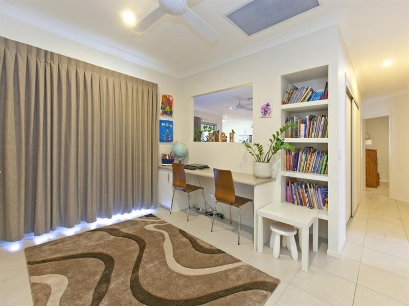 27 Mackenzie Street, Manly West QLD 4179