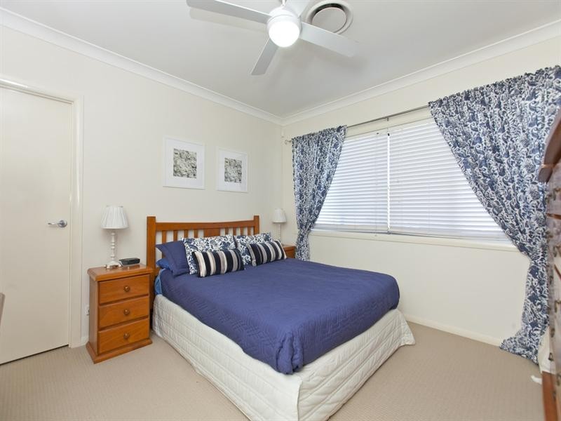 27 Mackenzie Street, Manly West QLD 4179