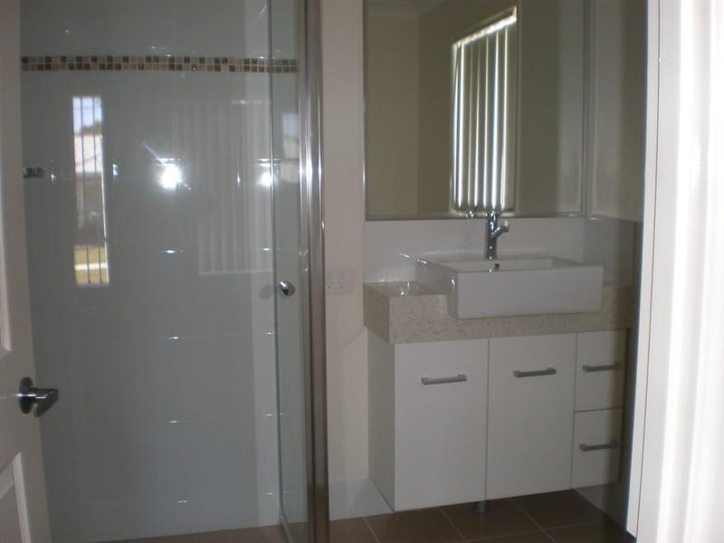 31 Kitchener Street, Wynnum QLD 4178