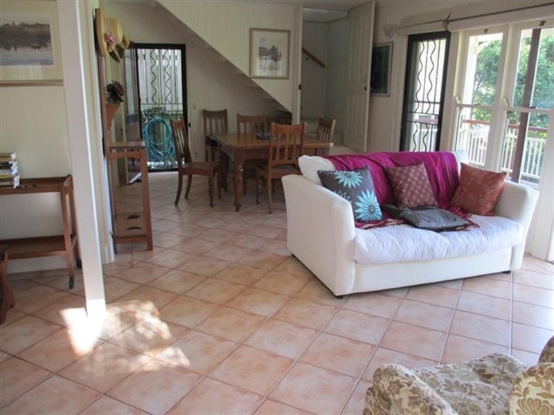 34 Wellington Street, Manly QLD 4179