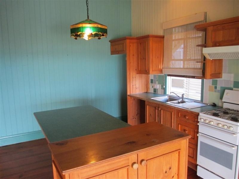 34 Wellington Street, Manly QLD 4179