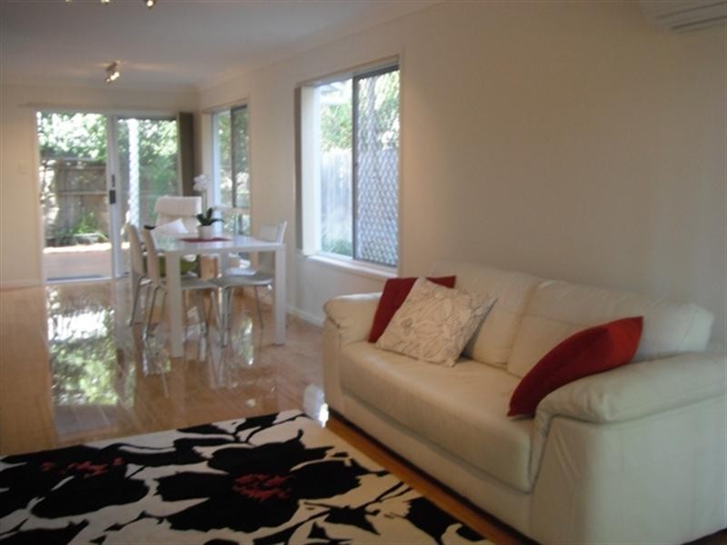 16/83 Dibar Street, Wynnum QLD 4178