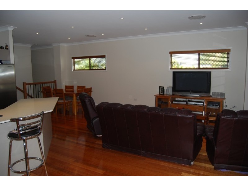 44 Waterview Avenue, Wynnum QLD 4178