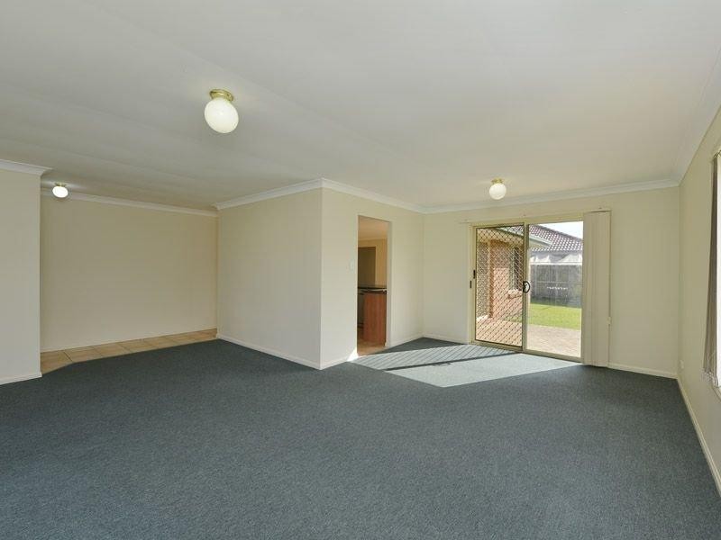 6 URSULA Place, Wynnum West QLD 4178