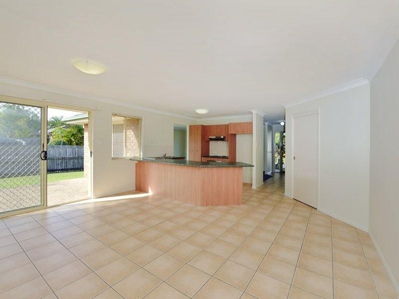 6 URSULA Place, Wynnum West QLD 4178