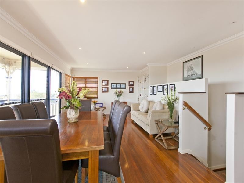 79 Walnut Street, Wynnum QLD 4178