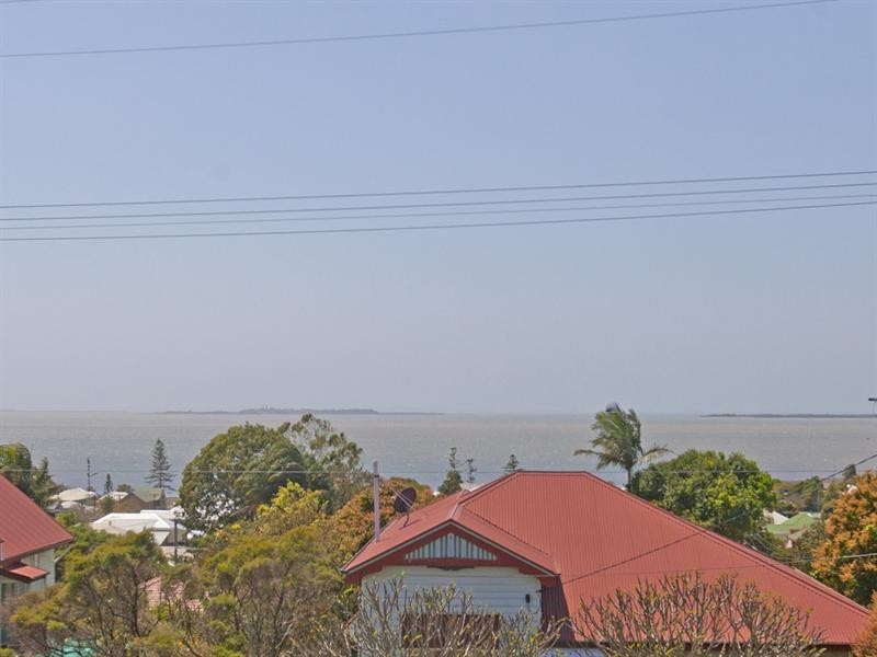 79 Walnut Street, Wynnum QLD 4178