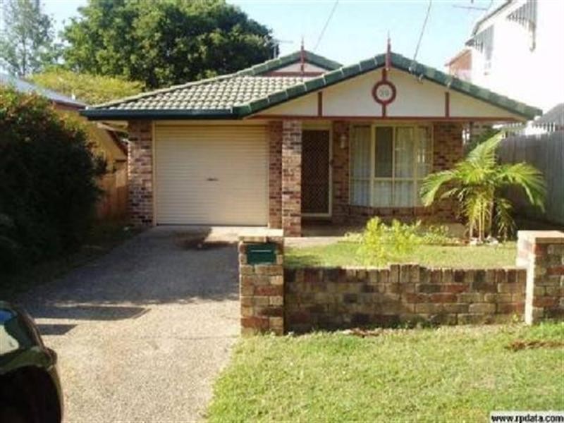 39 Carnation Road, Manly West QLD 4179