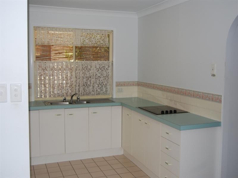 39 Carnation Road, Manly West QLD 4179