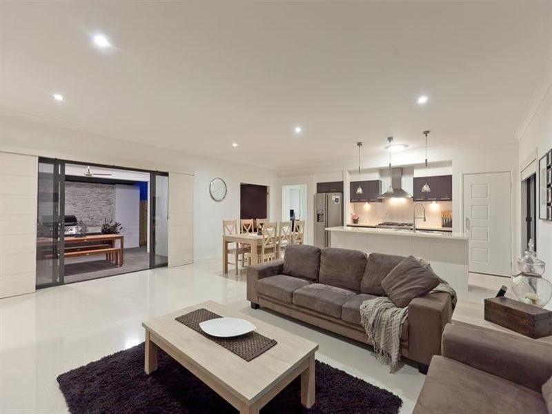 54 Habitat Drive, Wakerley QLD 4154