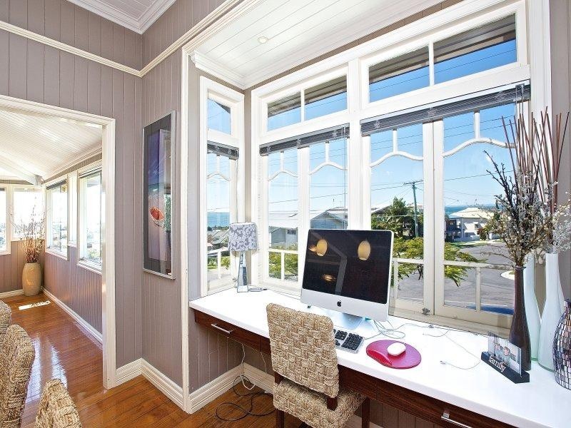 19 Arnold Street, Manly QLD 4179