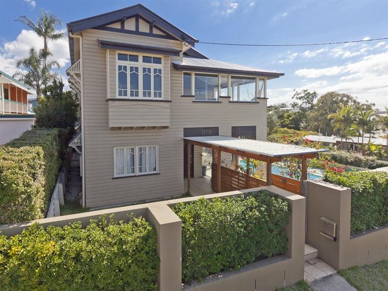 19 Arnold Street, Manly QLD 4179