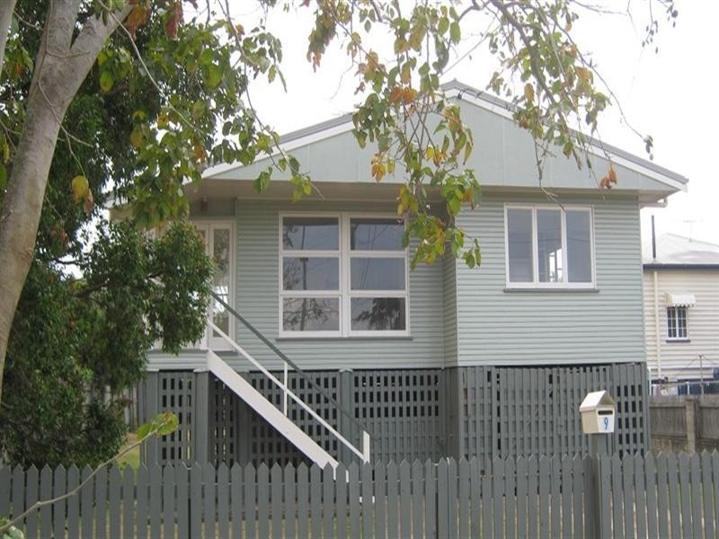 9 Carnation Street, Wynnum QLD 4178