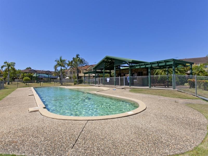 8/9 Bayside Court, Thorneside QLD 4158