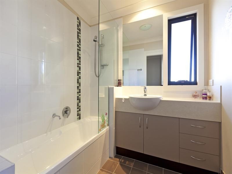 3/6 Emsworth Street, Wynnum QLD 4178