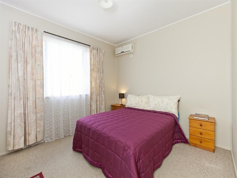 61 Tingalpa Street, Wynnum West QLD 4178