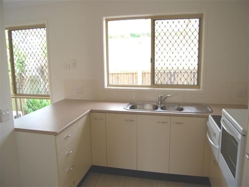 6/112 Whites Road, Manly QLD 4179