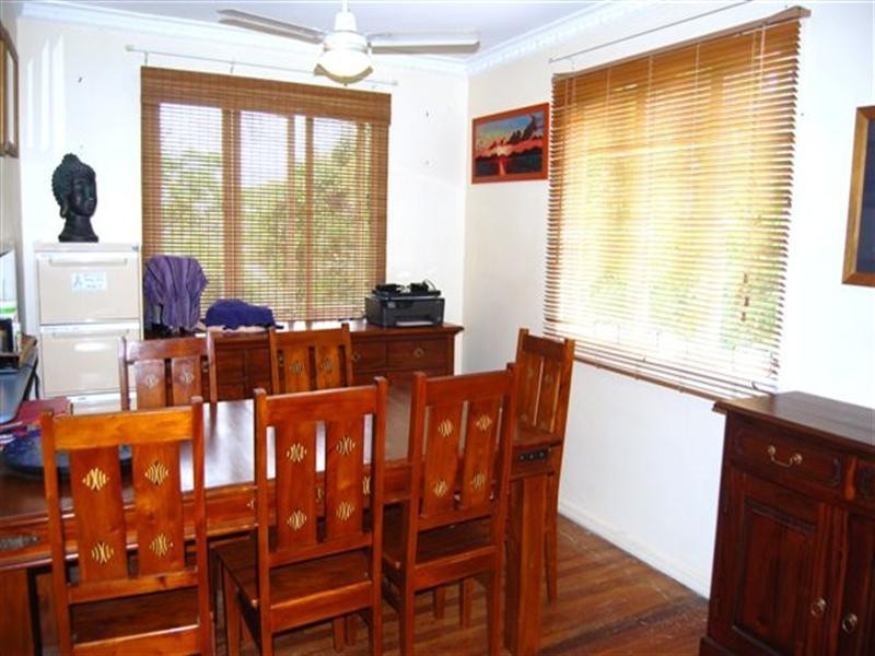 28 Cranleigh Street, Wynnum West QLD 4178