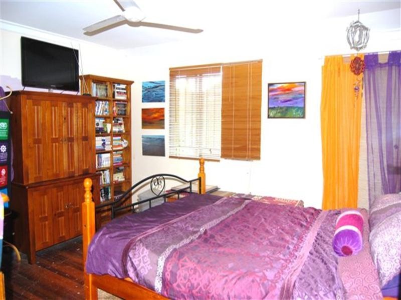 28 Cranleigh Street, Wynnum West QLD 4178