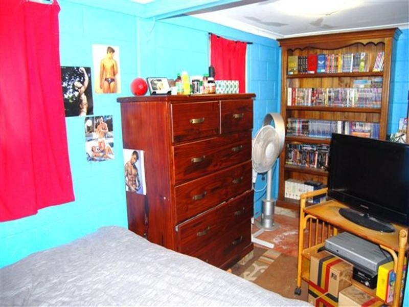 28 Cranleigh Street, Wynnum West QLD 4178