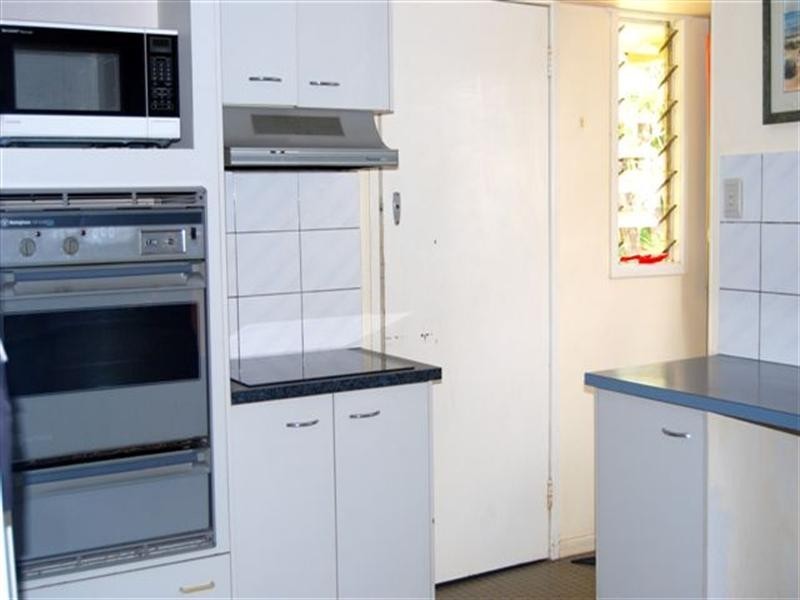 28 Cranleigh Street, Wynnum West QLD 4178