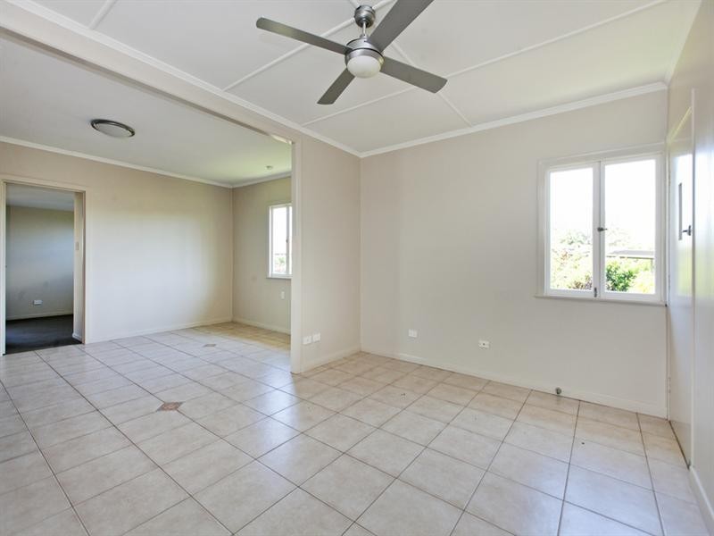 63 Randall Road, Wynnum West QLD 4178