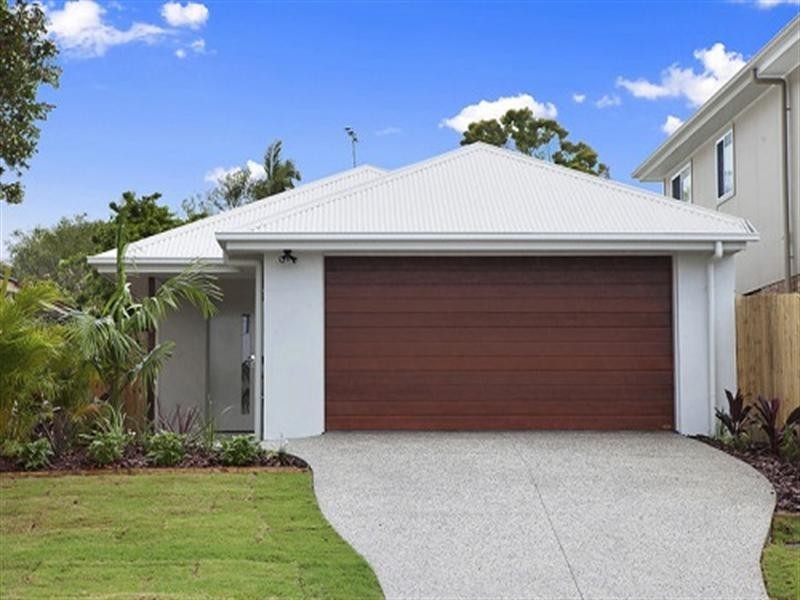 30,32and 34 Berrimilla Street, Manly West QLD 4179