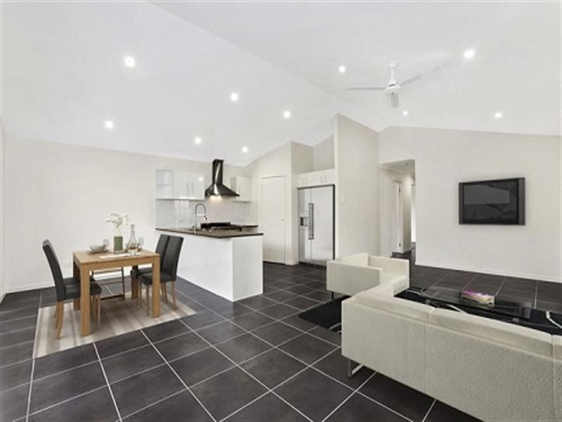 30,32and 34 Berrimilla Street, Manly West QLD 4179