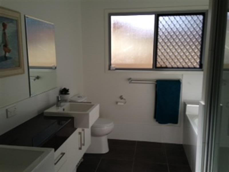 49 Haig Street, Wynnum QLD 4178