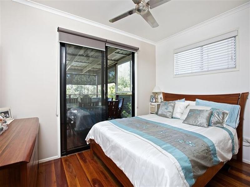 94 Boswell Terrace, Manly QLD 4179