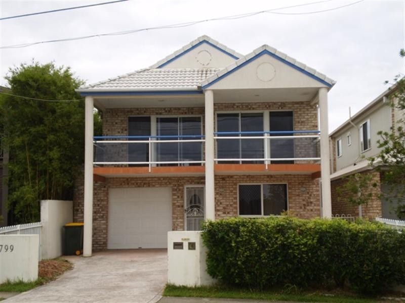 799 Esplanade, Lota QLD 4179