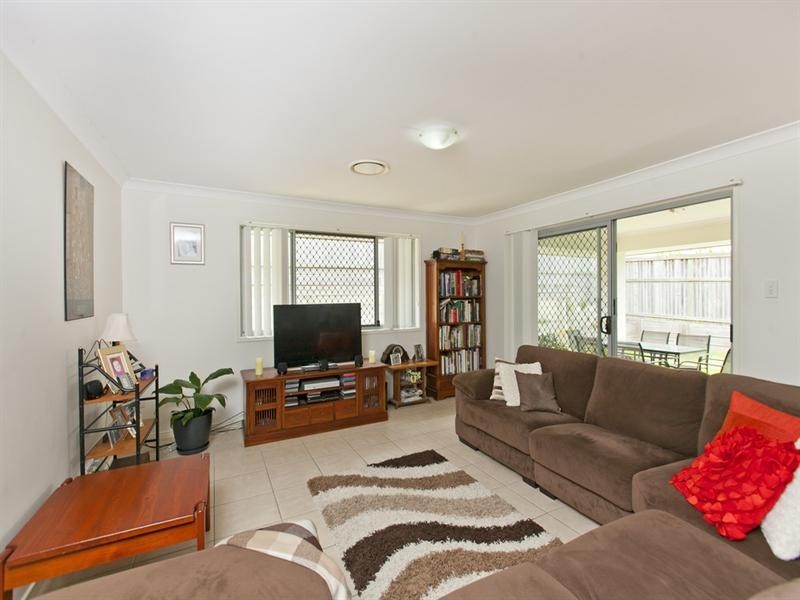 1 Dundee Crescent, Wakerley QLD 4154