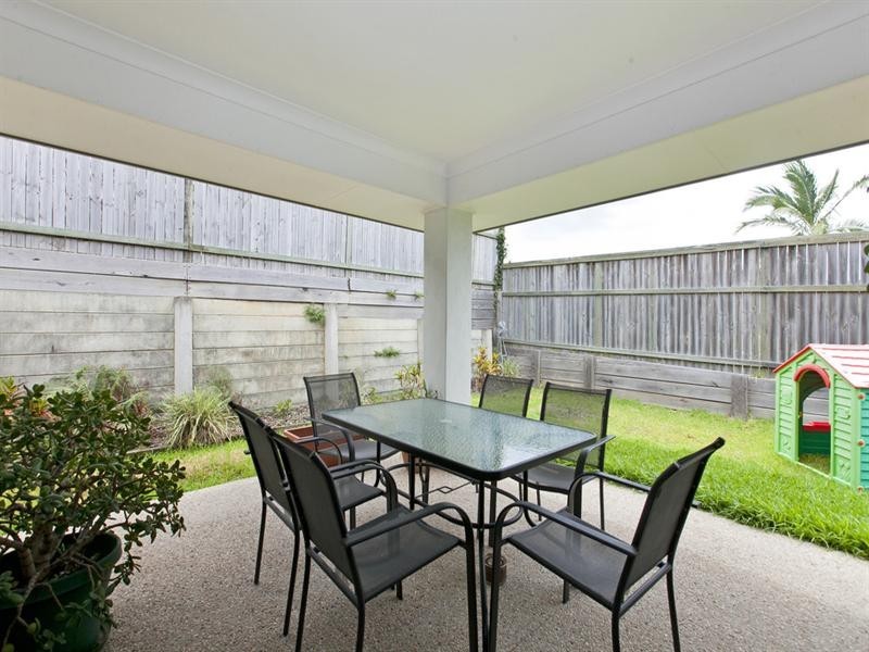 1 Dundee Crescent, Wakerley QLD 4154