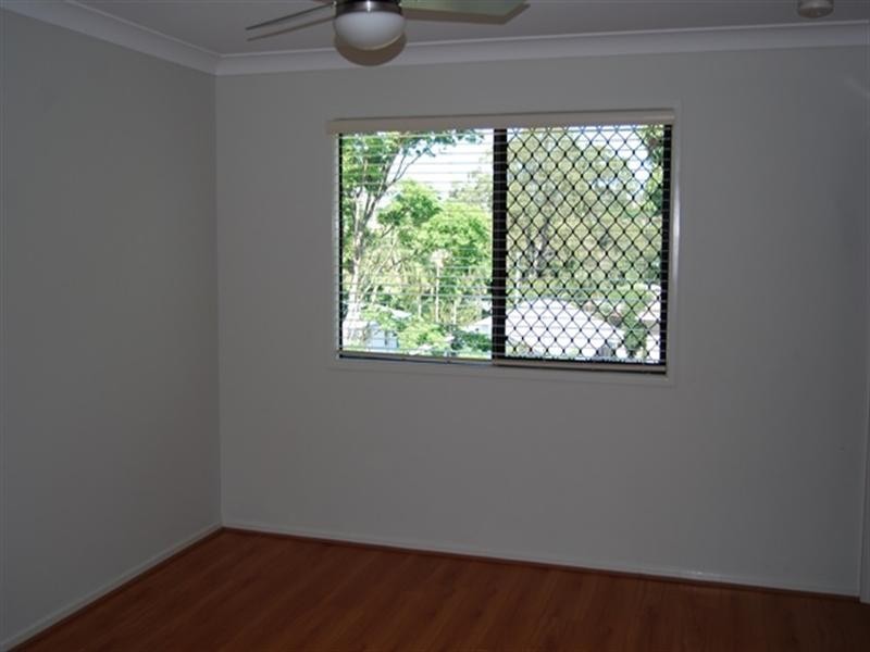 77 Whites Road, Manly West QLD 4179