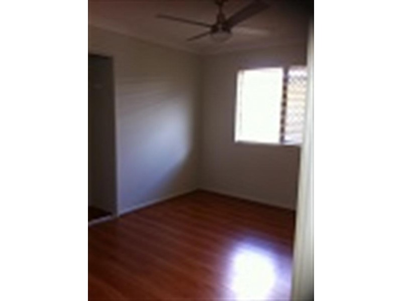 77 Whites Road, Manly West QLD 4179