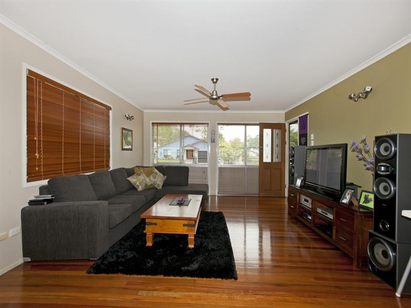 38 Fullerton Street, Birkdale QLD 4159
