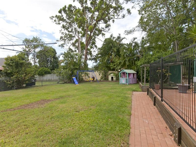 38 Fullerton Street, Birkdale QLD 4159
