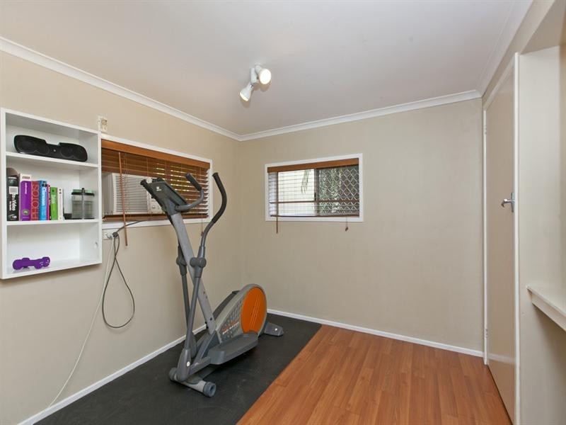 38 Fullerton Street, Birkdale QLD 4159