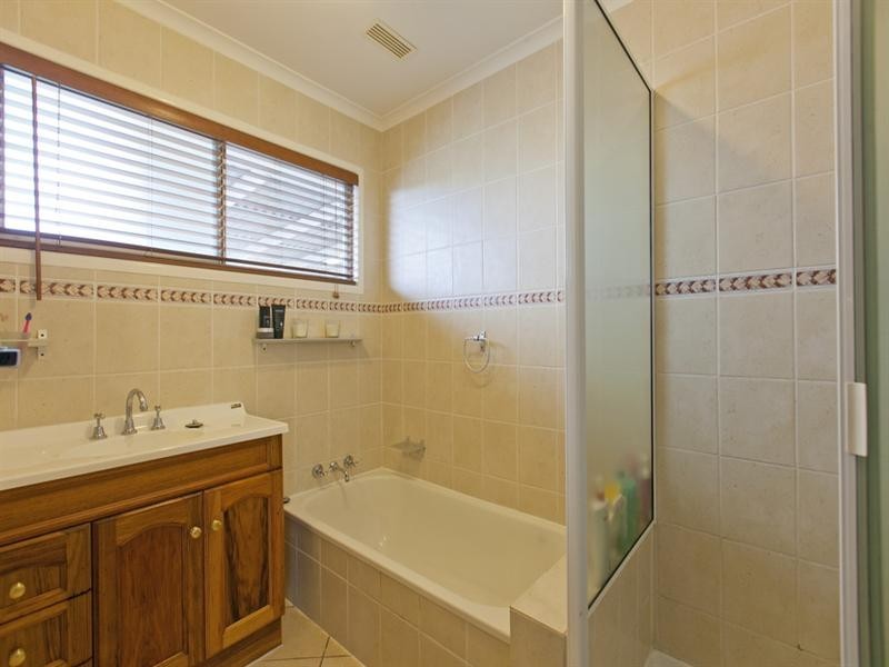 38 Fullerton Street, Birkdale QLD 4159