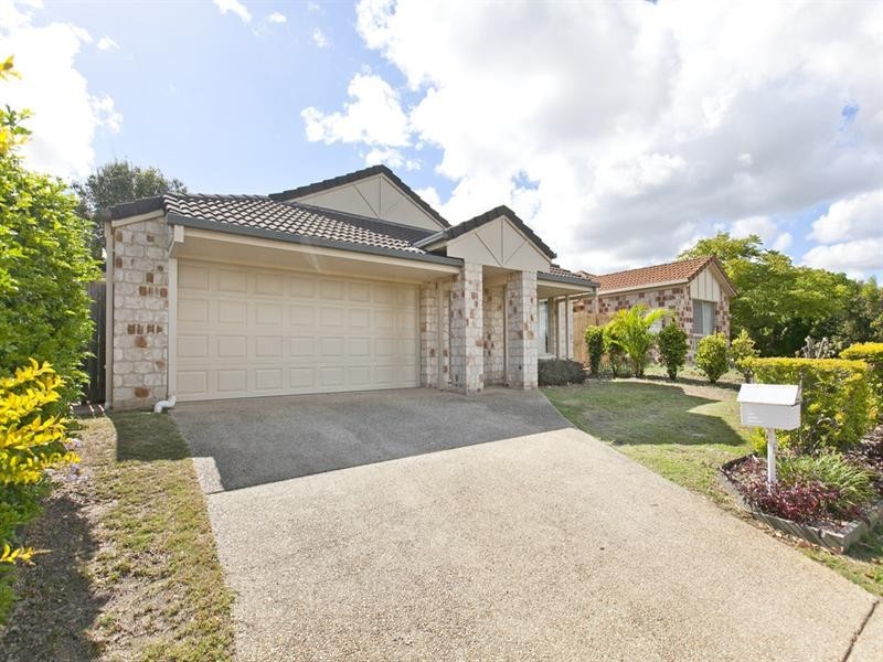 56 School Road, Wynnum West QLD 4178