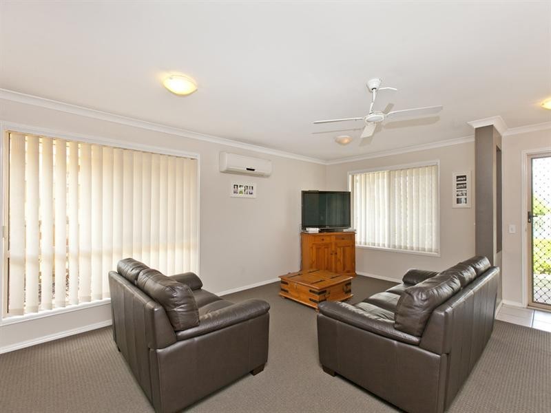 56 School Road, Wynnum West QLD 4178