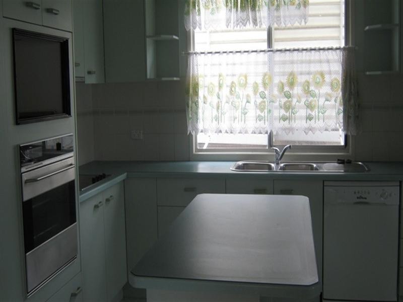 182 Stratton Terrace, Manly QLD 4179