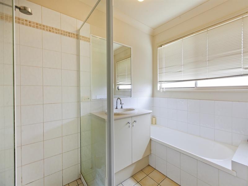 24 Madison Place, Carina QLD 4152