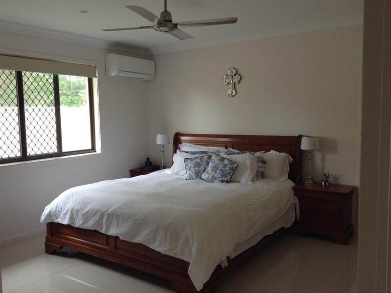 17 Yering Place, Wynnum West QLD 4178