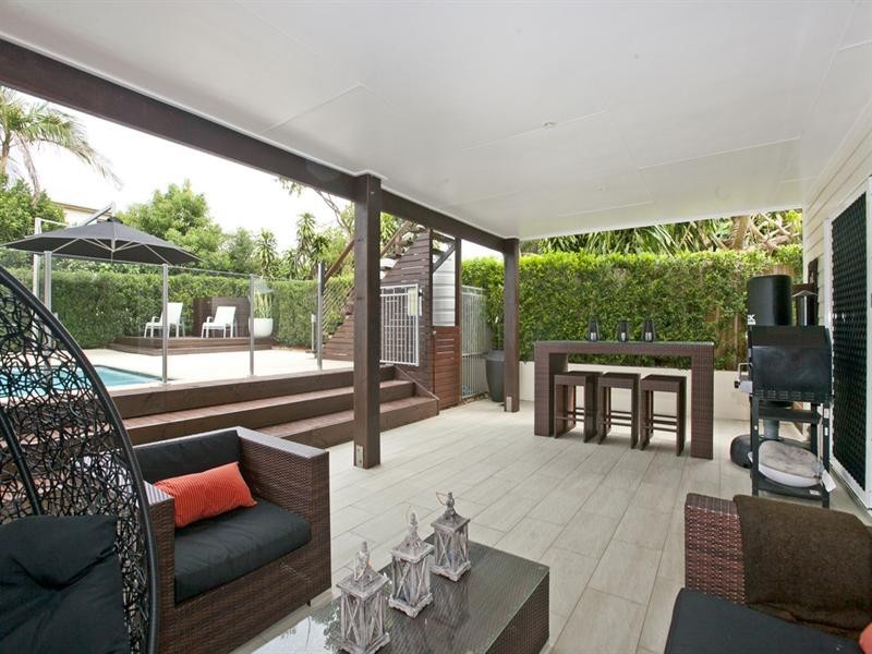 74 Cedar Street, Wynnum QLD 4178