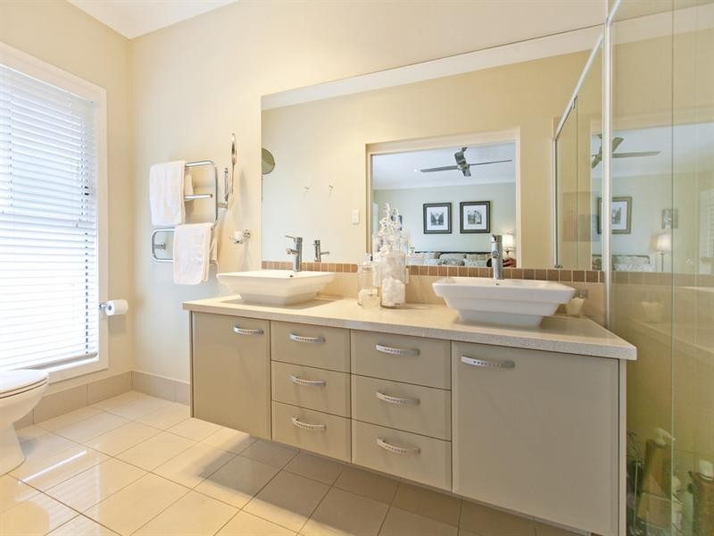 74 Cedar Street, Wynnum QLD 4178