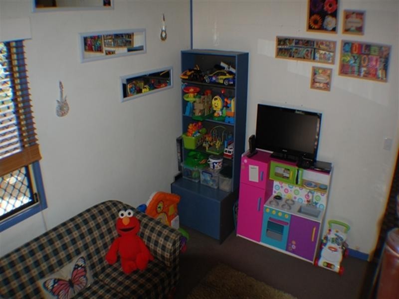 41 Kianawah Street, Wynnum West QLD 4178