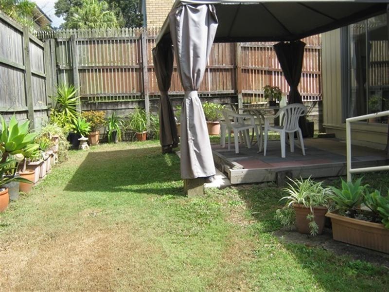 2 Norcombe Street, Carina QLD 4152