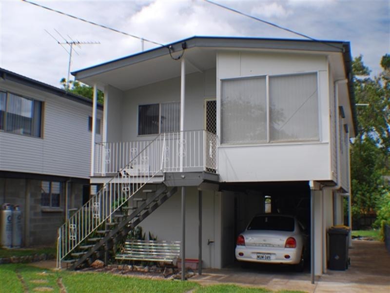 19 Rodney Street, Wynnum West QLD 4178